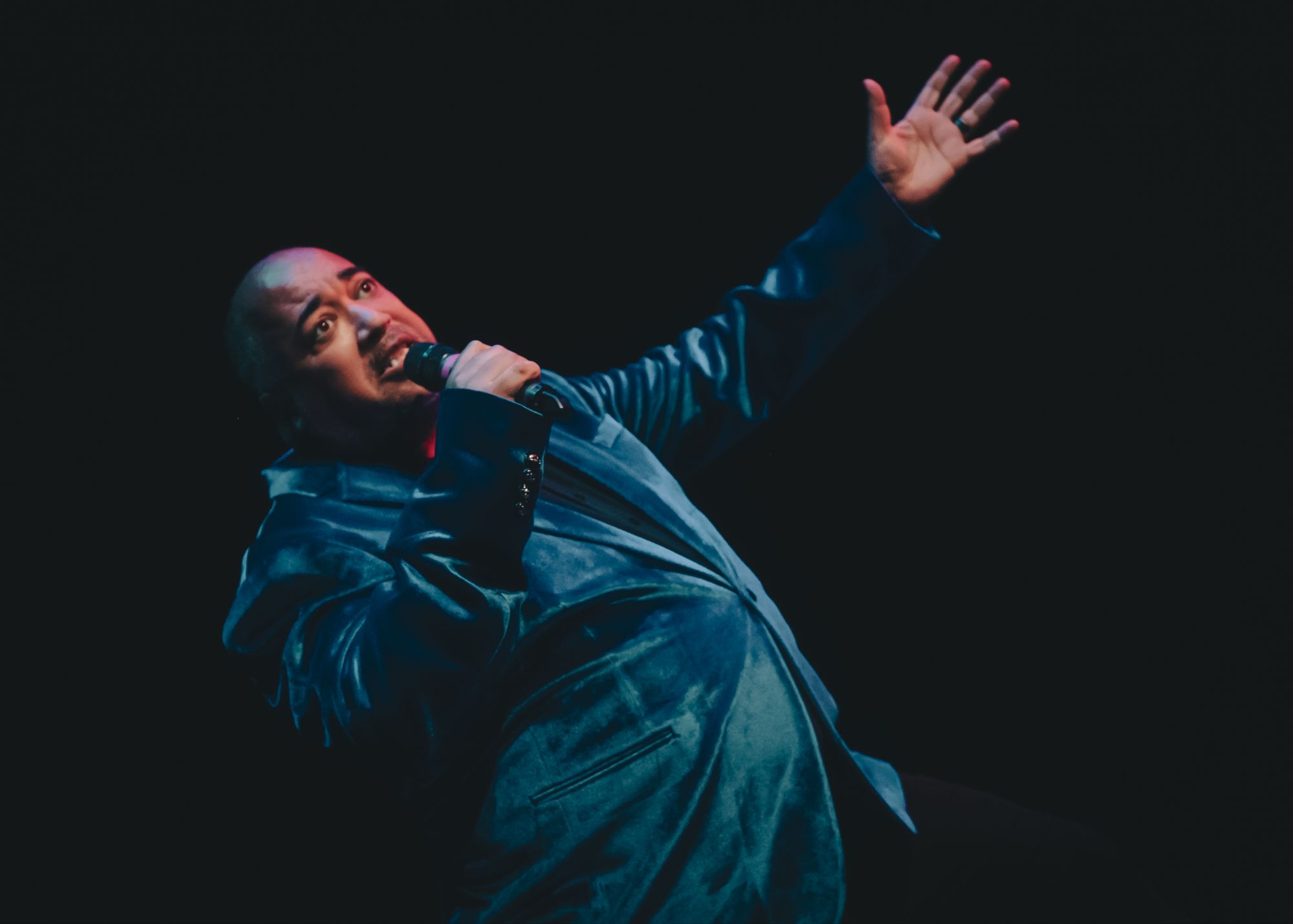 Velvet leans into the fun (Black Cat Cabaret)